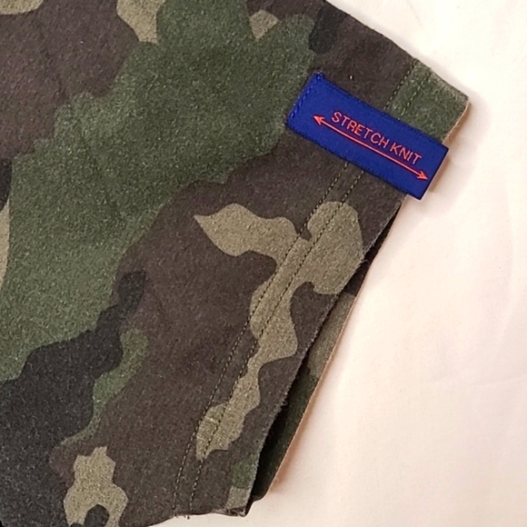 Colours By Alexander Julian Stretch Knit Front Pocket Camo Tee Men's Size Large - Picture 2 of 11